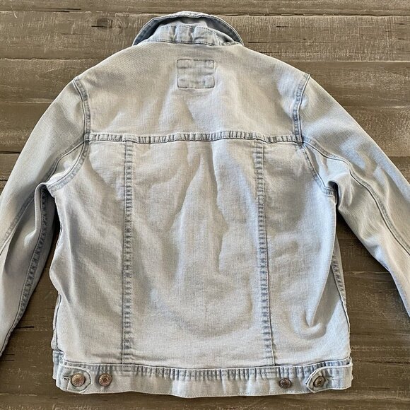 Forever 21 Cincinnati Reds Denim Jacket Girls Size Large Baseball Light Wash - Picture 11 of 12